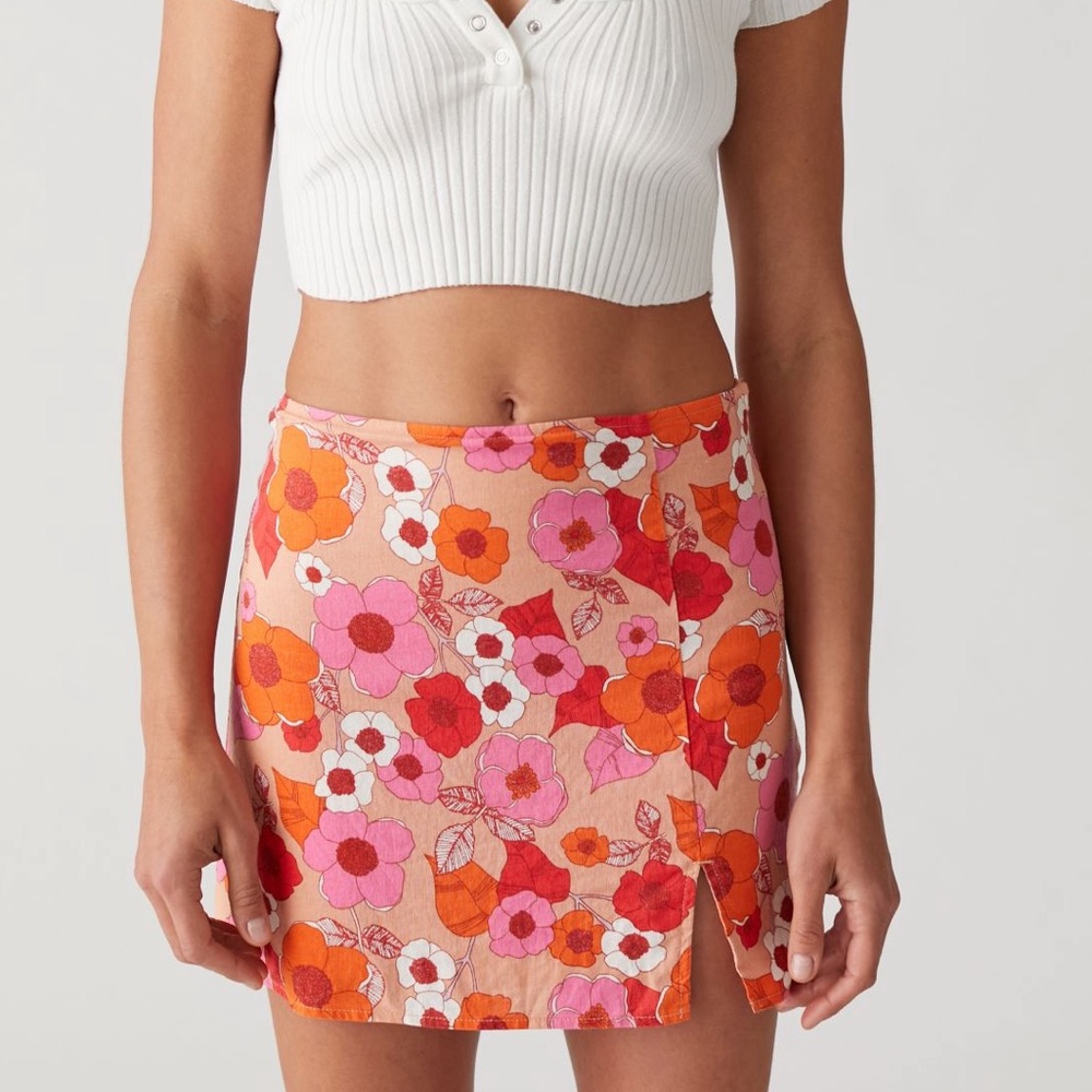 UO Rosie Notched Pelmet Mini Skirt